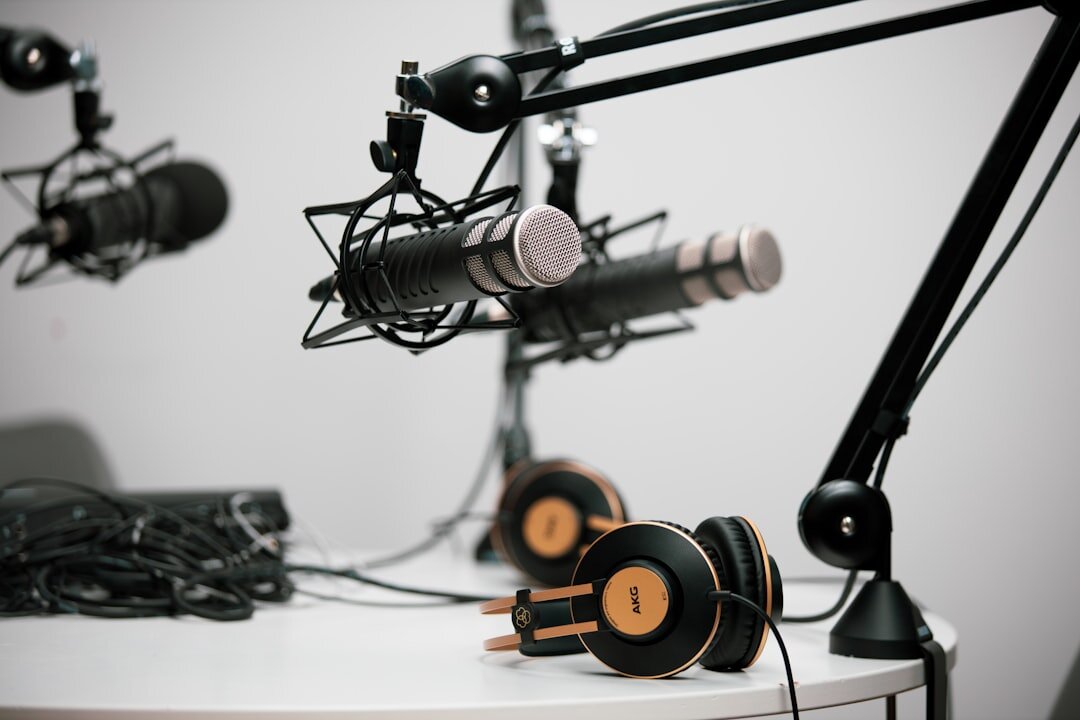 Radio and podcast broadcasting microphone setup